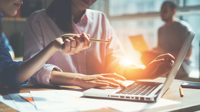 文档翻译哪个好用？翻译英文标书的时候要注意什么？