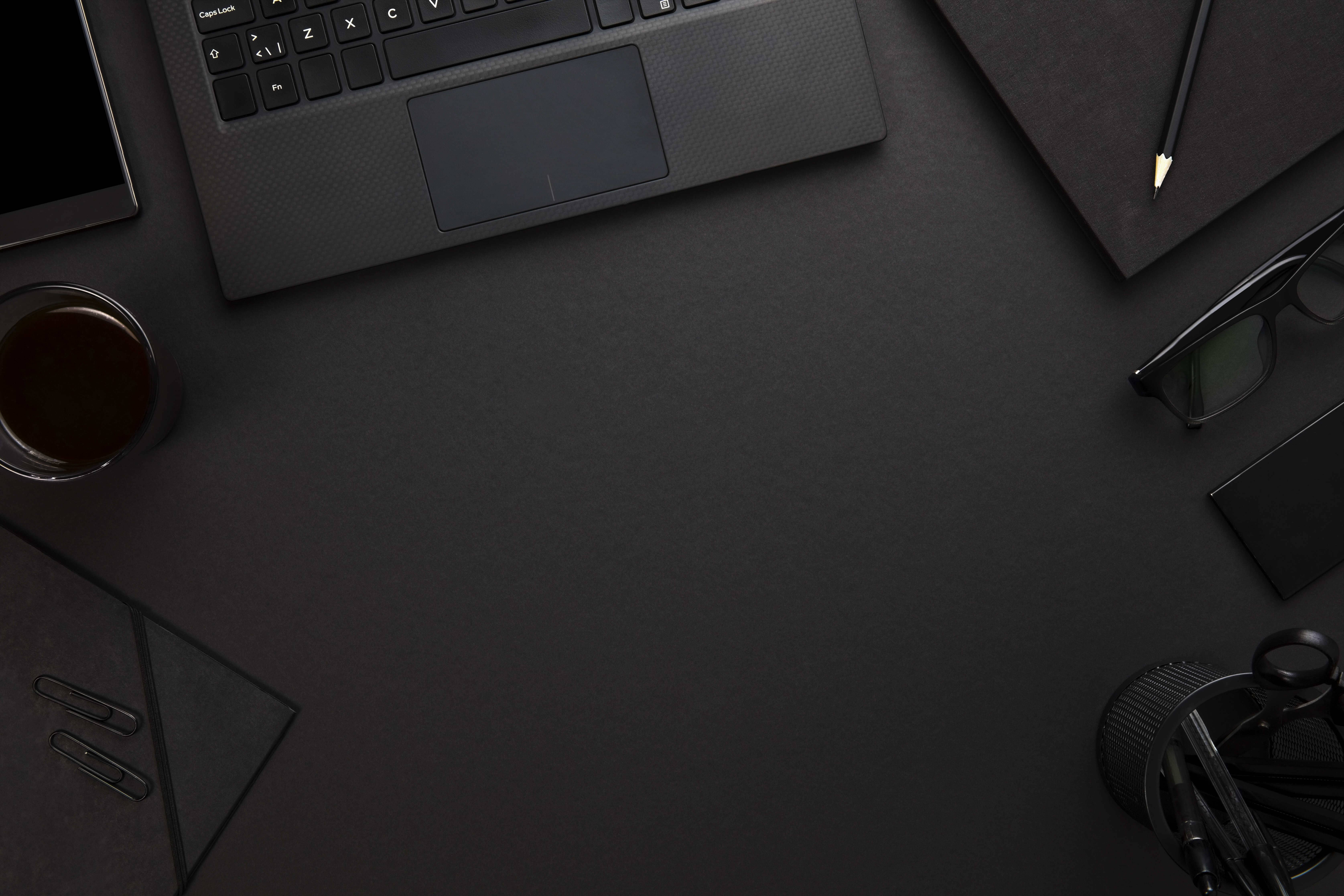 adobe acrobat合并pdf方法是怎样的?pdf文件如何添加文件附件?