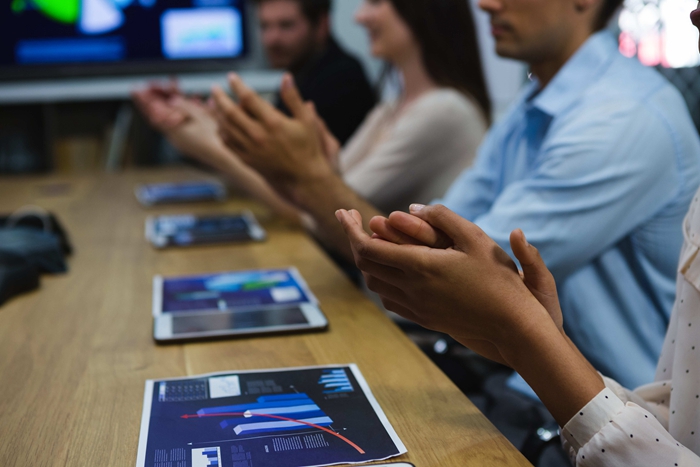 pdf编辑器调横是怎么操作的？pdf编辑器怎么添加线条？