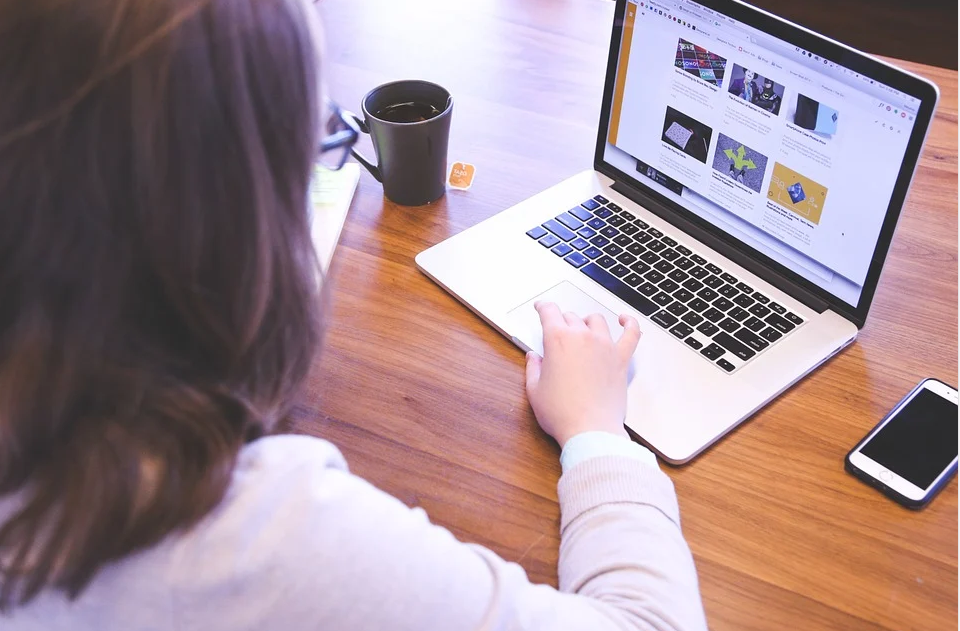 高级PDF编辑器免费版有哪些推荐？该怎样操作