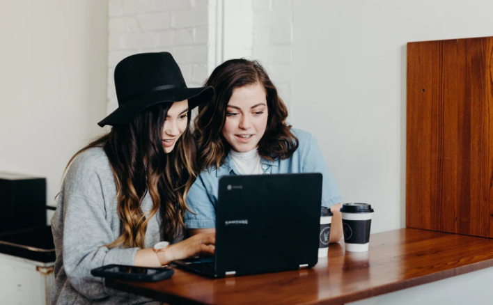 高级PDF编辑器免费工具应该如何操作