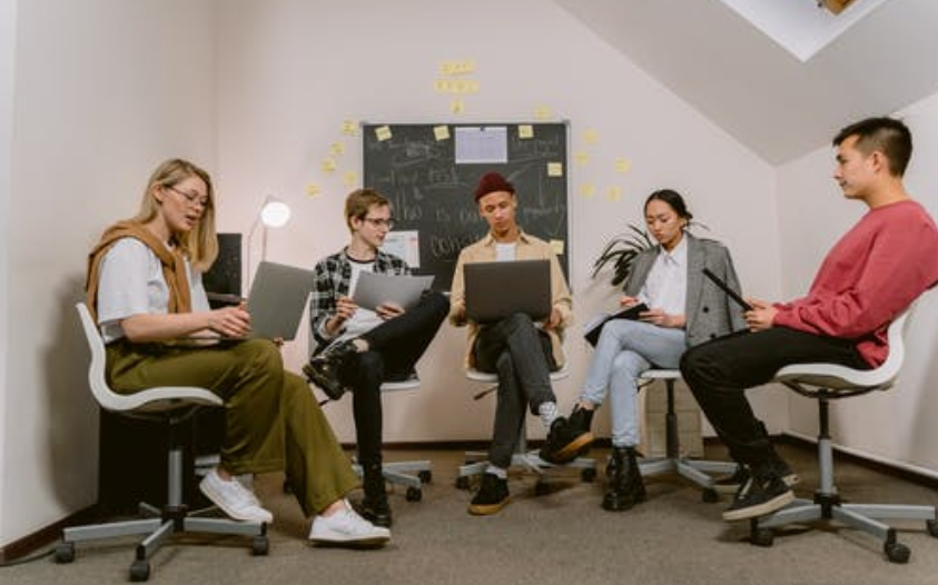 pdf怎么免费转为图片？使用高级PDF编辑器把PDF转成图片有何小技巧？