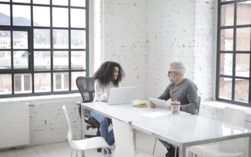 pdf文件怎样修改文字？高级PDF编辑器有何显著功能？