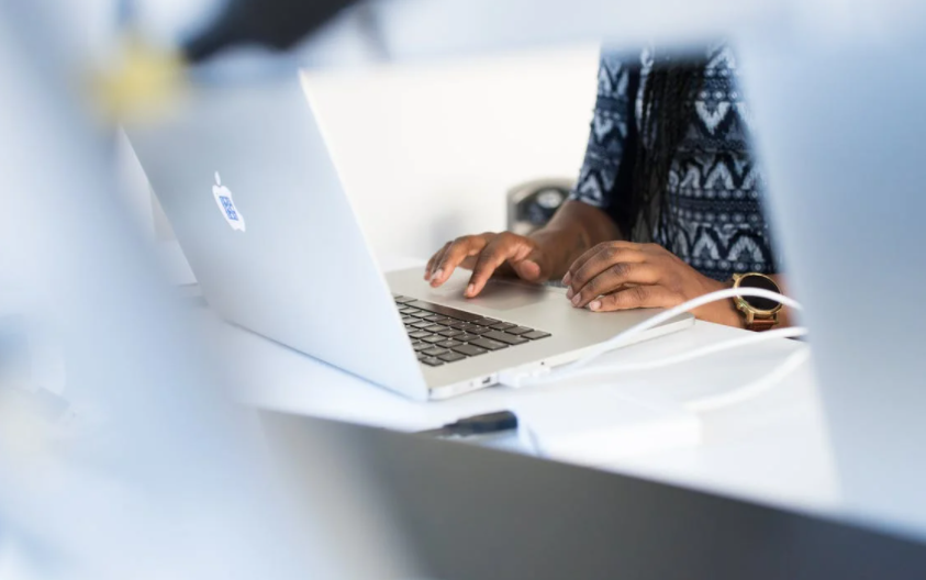 pdf免费压缩软件哪一款好用？高级PDF编辑器怎么样？