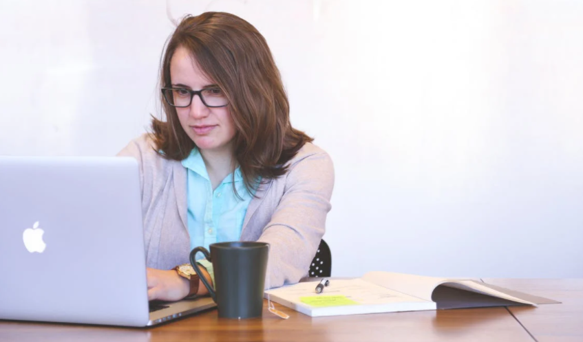 想要更丰富的展示效果？高级PDF编辑器如何将PDF转ppt格式？