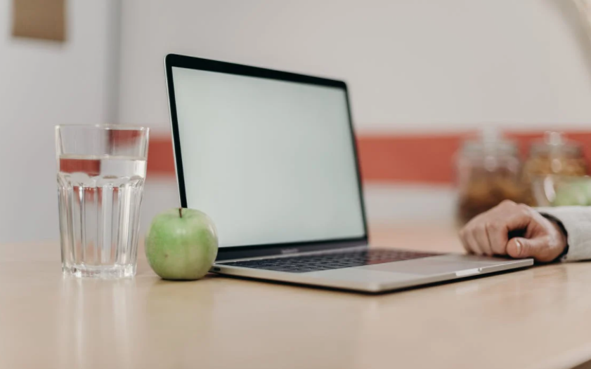 如何压缩pdf文件？高级PDF编辑器在压缩时有哪些技巧？