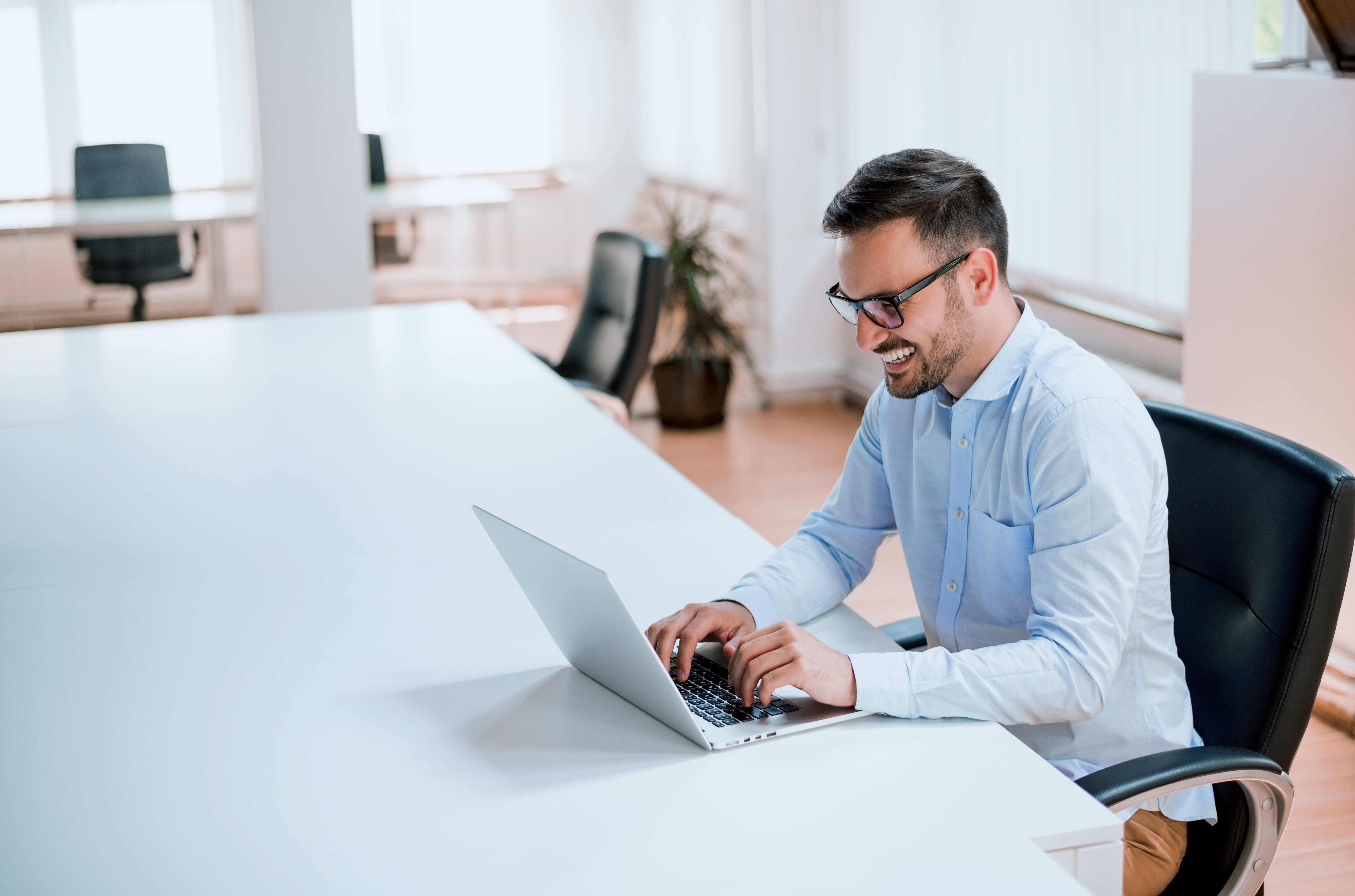 高级PDF编辑器有何出色之处？pdf免费转换成jpg有什么技巧？