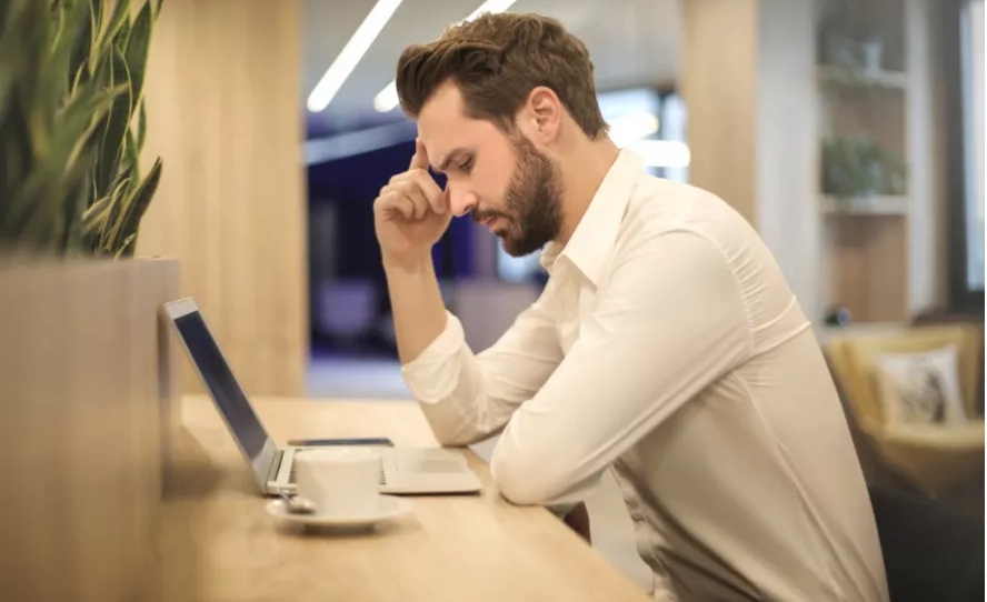 职场潜规则：做的越多，死得越快！